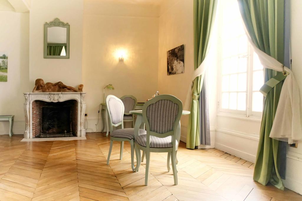 Logis Hotel Le Relais Louis XI مانج سور لوار المظهر الخارجي الصورة